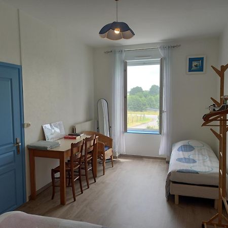 Chambres " Orchidees " Saint-Denis-de-Gastines Eksteriør bilde