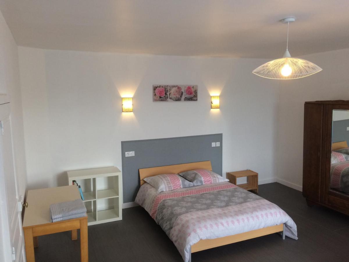 Chambres " Orchidees " Saint-Denis-de-Gastines Eksteriør bilde